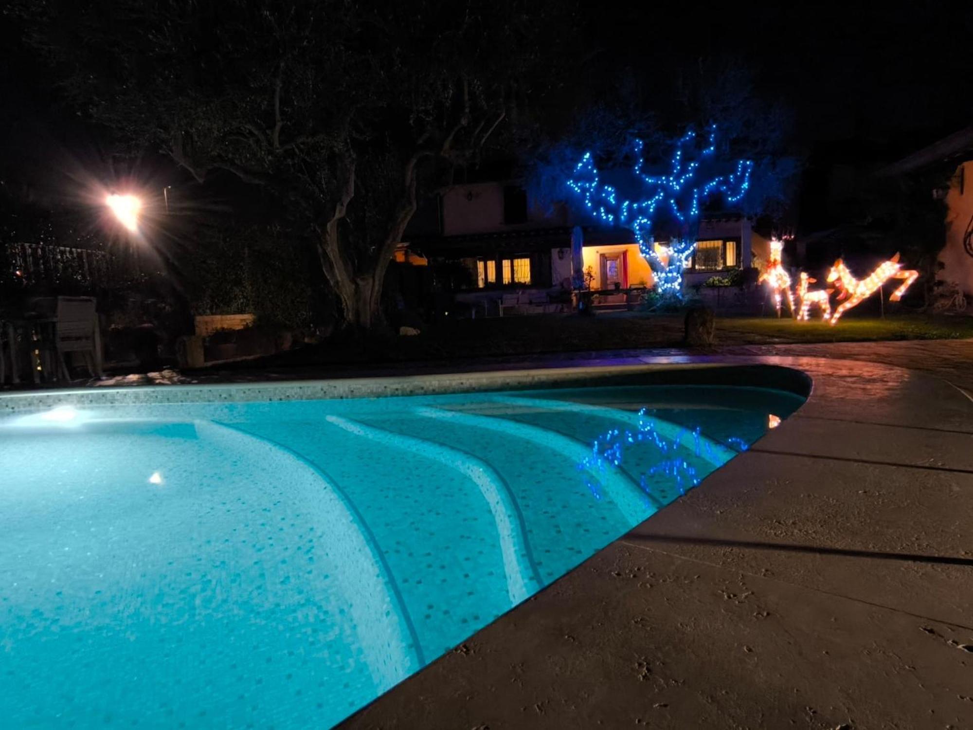 Couette-café La Valle Dei Casali Con Piscina E Natura A Rome