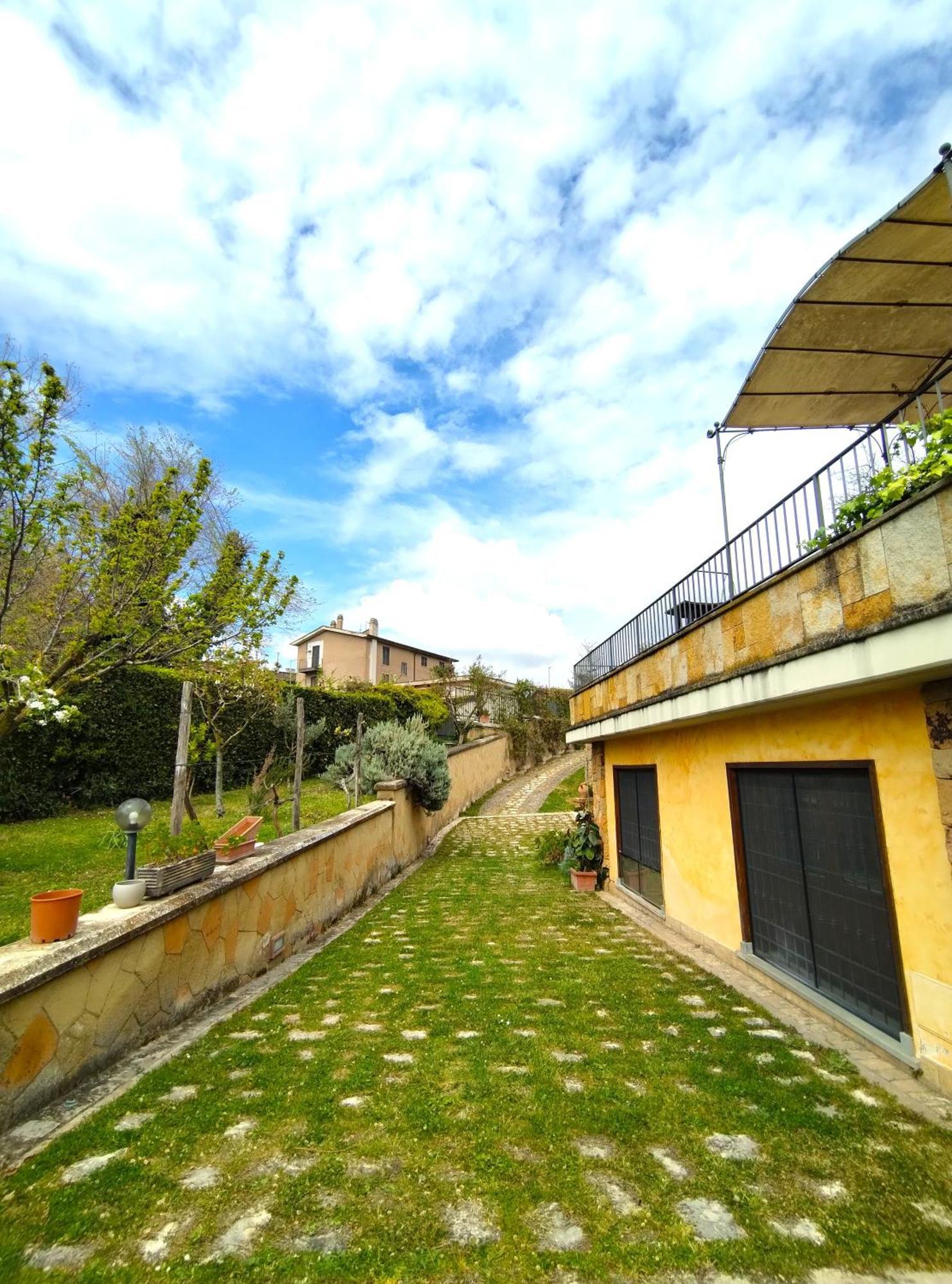 La Valle Dei Casali Con Piscina E Natura A 3* Rome