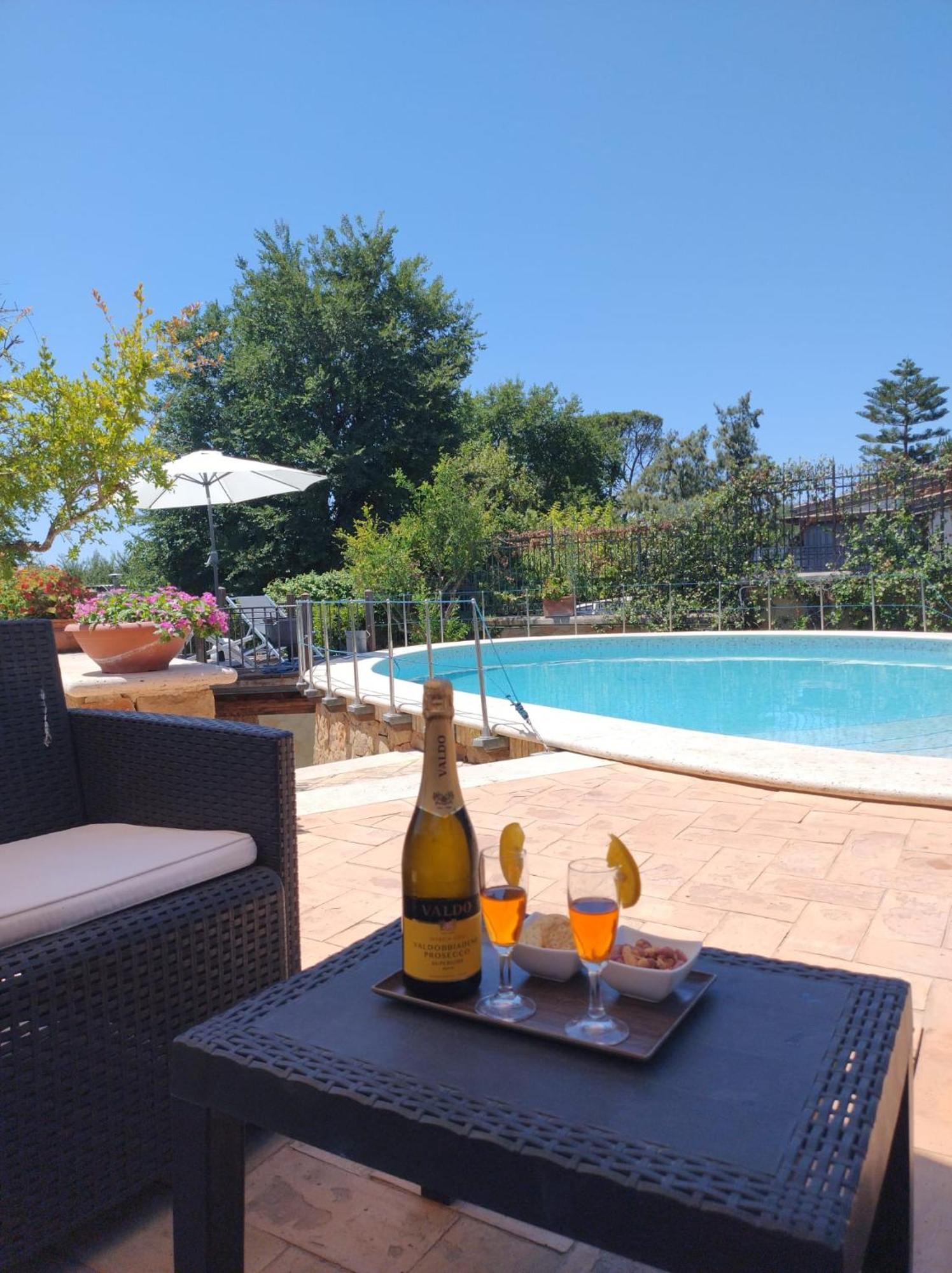 La Valle Dei Casali Con Piscina E Natura A 3* Rome