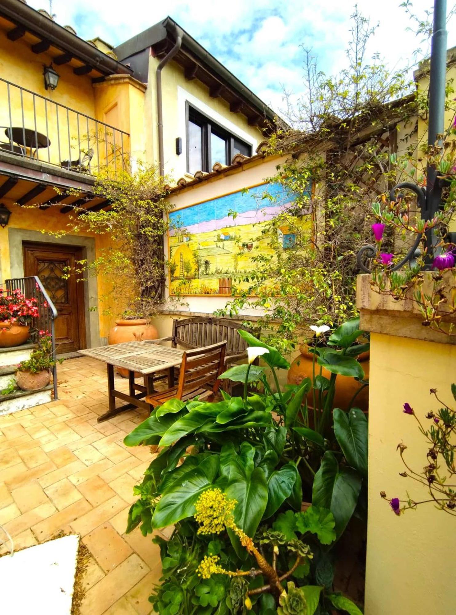 Couette-café La Valle Dei Casali Con Piscina E Natura A 3*