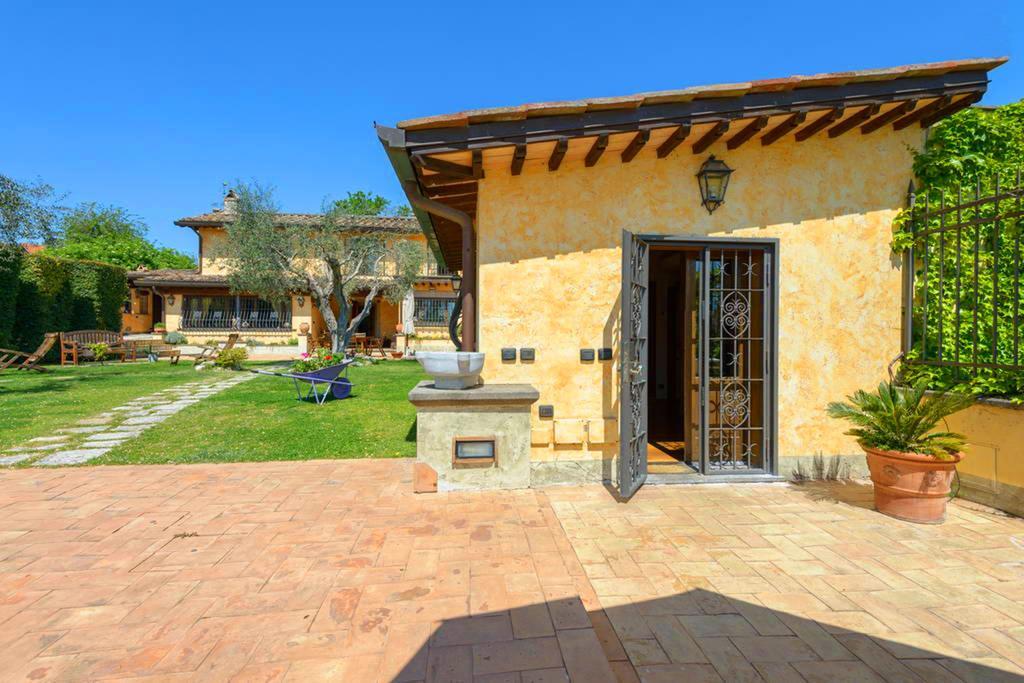 Couette-café La Valle Dei Casali Con Piscina E Natura A