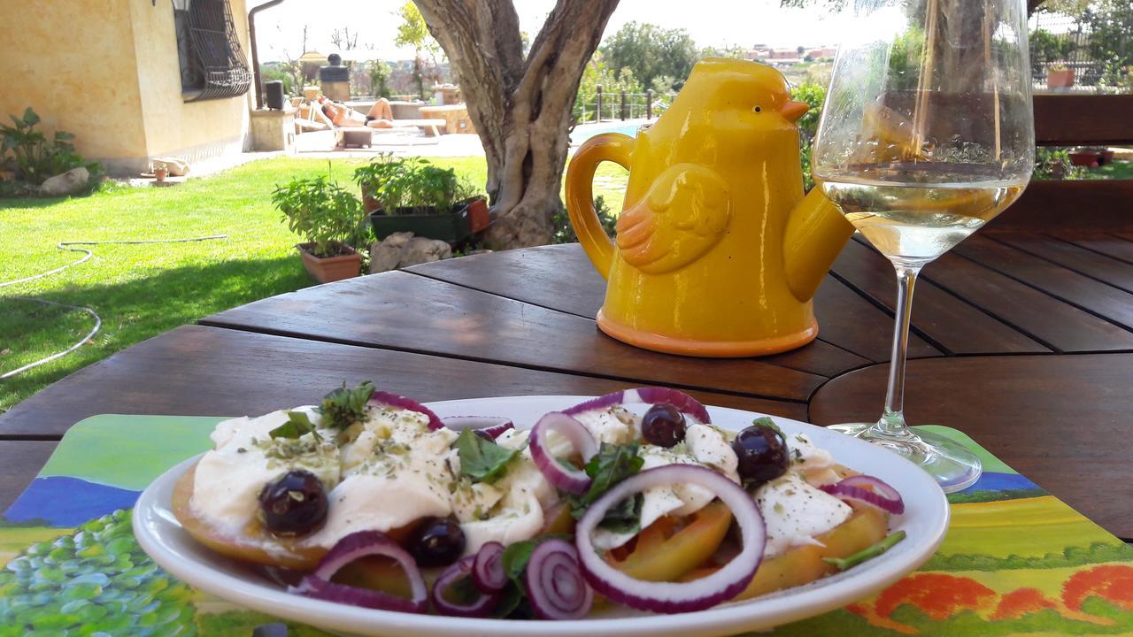 Couette-café La Valle Dei Casali Con Piscina E Natura A 3*