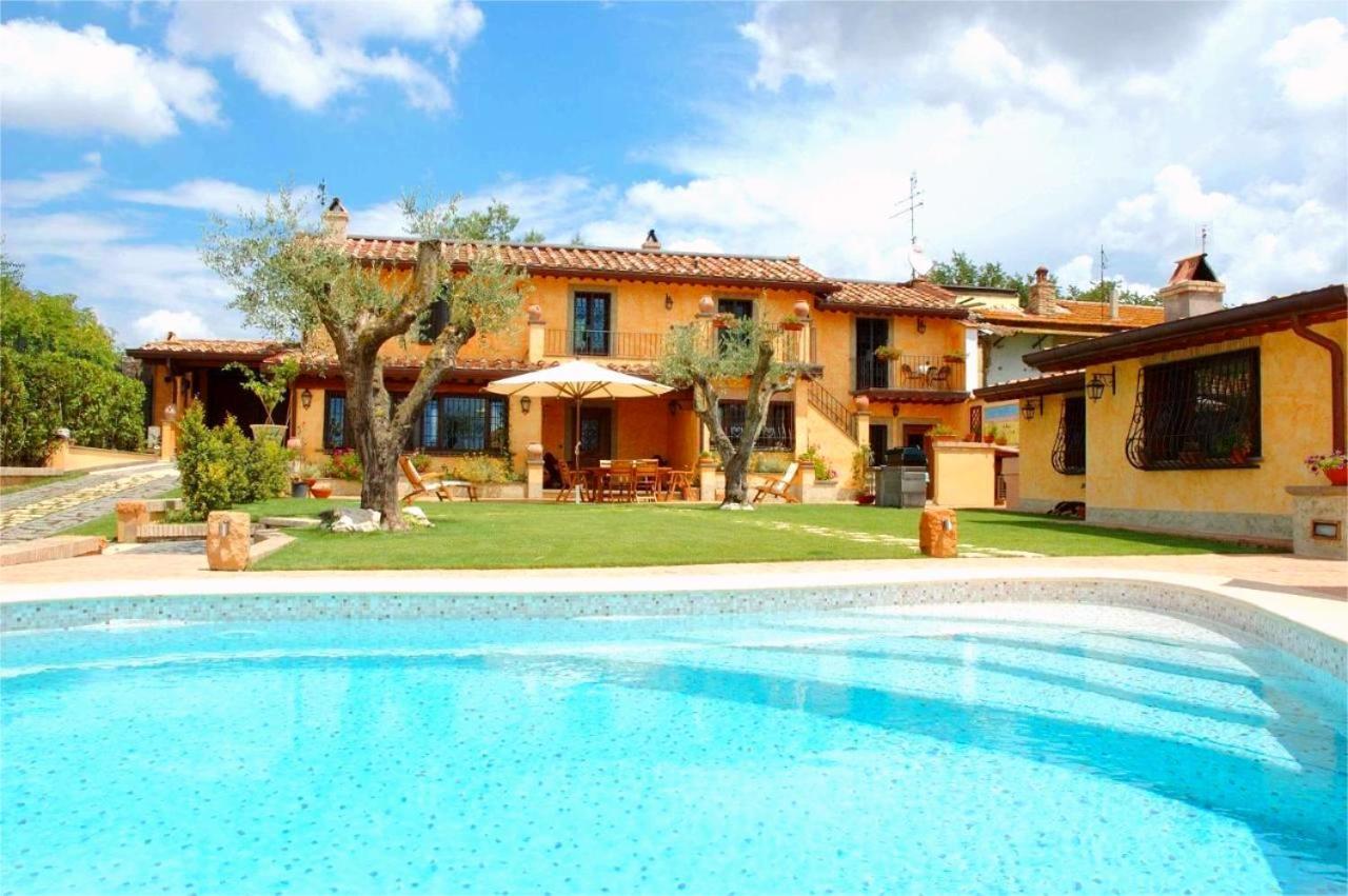 La Valle Dei Casali Con Piscina E Natura A Bed & Breakfast 3*