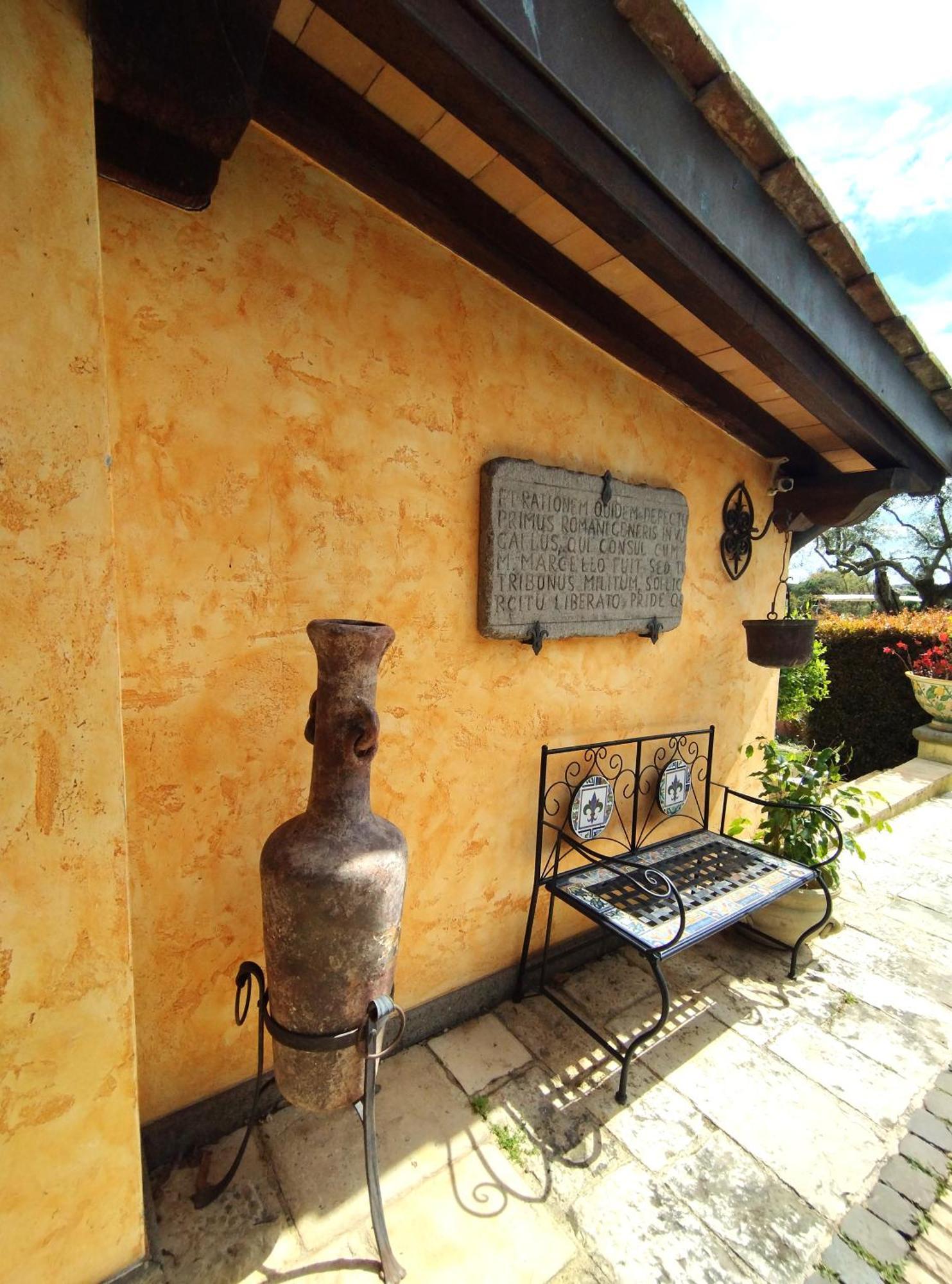 La Valle Dei Casali Con Piscina E Natura A Bed & Breakfast 3*