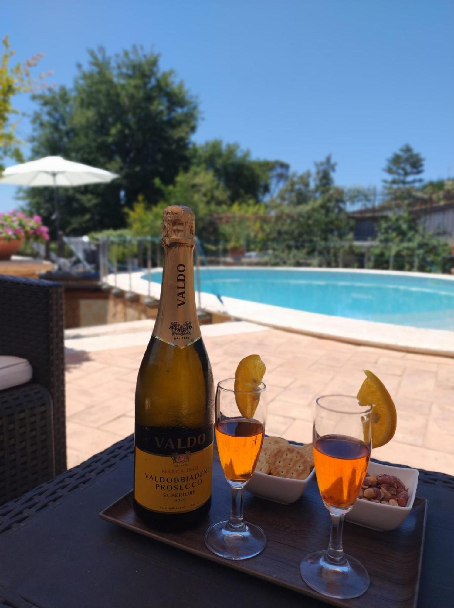 La Valle Dei Casali Con Piscina E Natura A Bed & Breakfast Rome